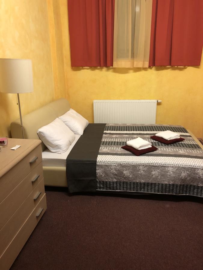 Motel Sofia Sezana Luaran gambar